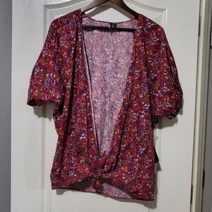 NWT Floral 100 percent cotton cinched sleeve balloon sleeve kimono